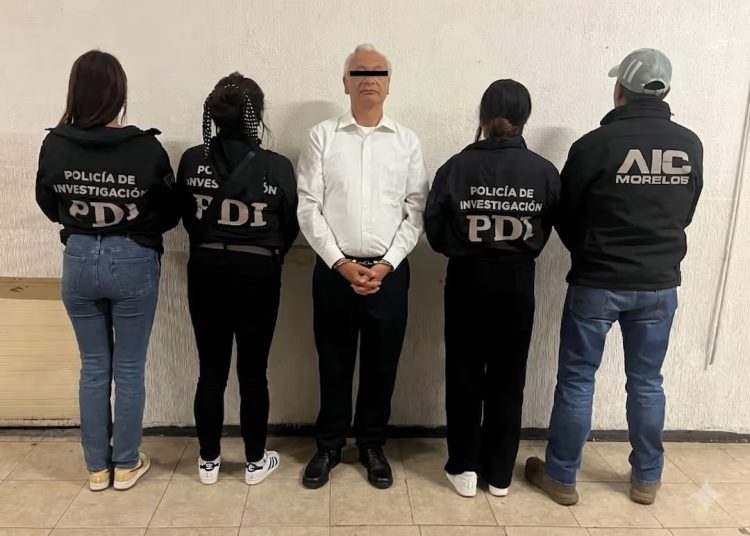 Jueza deja en libertad con medidas cautelares a exdirector de Pemex acusado de violencia familiar