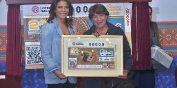 Delfina Gómez y Lotería Nacional lanzan billete en honor al Día Mundial del Perro