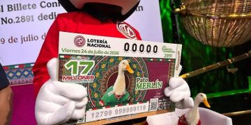 Lotería Nacional dedica billete conmemorativo al Pato Merlín