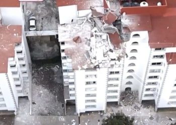Explosión por acumulación de gas deja tres lesionados y daña más de 40 departamentos en Huixquilucan