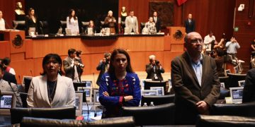 Guarda el Congreso un minuto de silencio por los asesinatos de periodista y alcalde de Temoac, Morelos