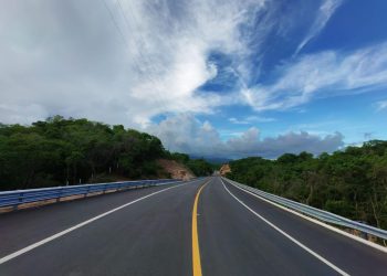 Modernización de la carretera Salina Cruz-Zihuatanejo beneficiará a casi 2 millones de personas: SICT