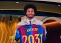 Karim Adeyemi firma con Barcelona hasta 2031