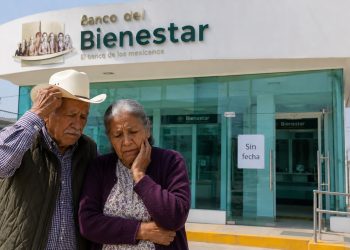 Incertidumbre en adultos mayores ante falta de calendario para pago de pensión del Bienestar