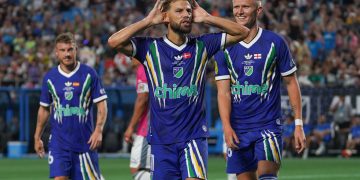 El seleccionado de la MLS derrotó este miércoles por 4-3 al de la Liga MX en el 'All-Star', repitiendo triunfo por segundo añ