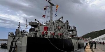 Buques de la Armada de México llegan a Venezuela con 388 toneladas de ayuda humanitaria