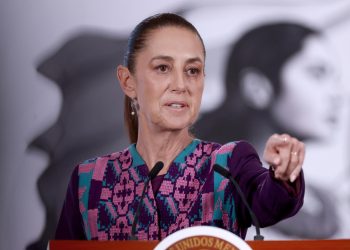 Sheinbaum exige a EE.UU. no criminalizar la migración tras muerte de otro mexicano en operativo del ICE