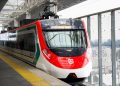Falla eléctrica detiene por más de una hora al Tren Interurbano México-Toluca; usuarios buscan transporte alterno