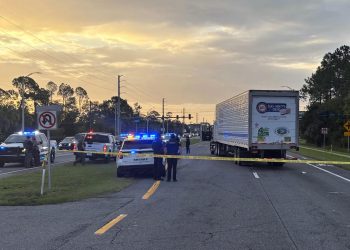 Mexicano fallece atropellado tras intentar escapar de un operativo migratorio del ICE
