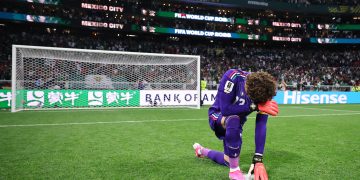 “Memo” Ochoa se retira del futbol