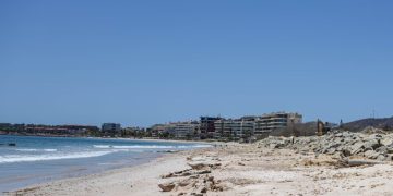 Semarnat revoca concesión en Playa Las Cocinas por obras no autorizadas