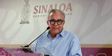 Reaparece Rocha Moya; Denuncia campaña de calumnias y defiende su actuación