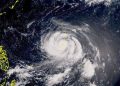 El tifón Bavi amenaza a China, Taiwán y Japón con lluvias torrenciales, oleaje extremo y cancelaciones masivas