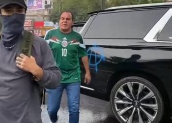 Cuauhtémoc Blanco es agredido por manifestantes rumbo al México vs. Inglaterra; vandalizan su camioneta