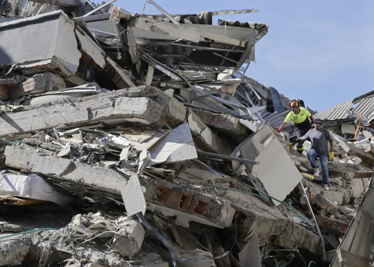 El Gobierno colombiano confirma al menos 239 muertos y 3 mil 755 heridos por el terremoto