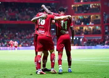 El uruguayo Federico Viñas anotó un gol en el triunfo 3-0 del Toluca sobre el campeón Seattle Sounders en su presentación en la primera jornada
