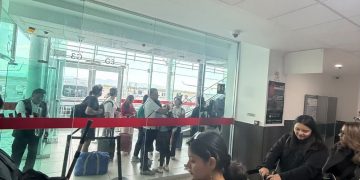 Suspende operaciones en el Aeropuerto de Monterrey por lluvia