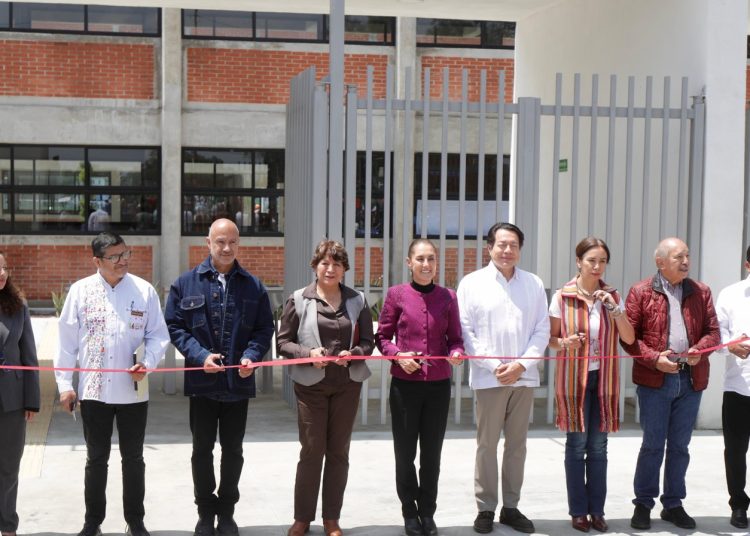Al inaugurar a un Bachillerato Tecnológico Agropecuario en Texcoco, la Presidenta Claudia Sheinbaum Pardo anuncia que se duplicará la meta nacional para crear 400 mil nuevos lugares de Educación Media Superior en todo el país.