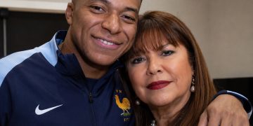 La senadora paraguaya Celeste Amarilla, que hace un mes causó polémica mundial por lanzar insultos racistas al futbolista francés Kylian Mbappé