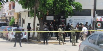 ¡Lo atacan al salir de Fiscalía en Mazatlán! Joven habría acudido a rendir declaración
