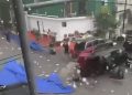 Tormenta eléctrica sorprende a Nuevo León; corriente arrastra puestos de mercado en Santa Catarina