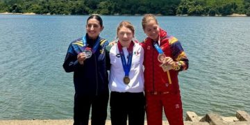 Doble oro para Beatriz Briones en Kayak  