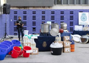 Desmantelan en España una célula del CJNG; aseguran 2.5 toneladas de metanfetamina y arrestan a 13 personas