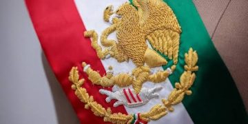 MC propone que mexicanos de 25 años puedan ser presidentes
