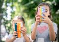 Sheinbaum plantea regular celulares y redes sociales para proteger a niñas, niños y adolescentes